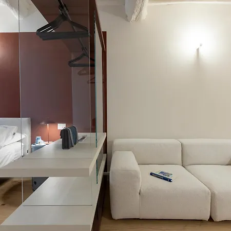 Numeronove - Ac& Private Patio Apartamento